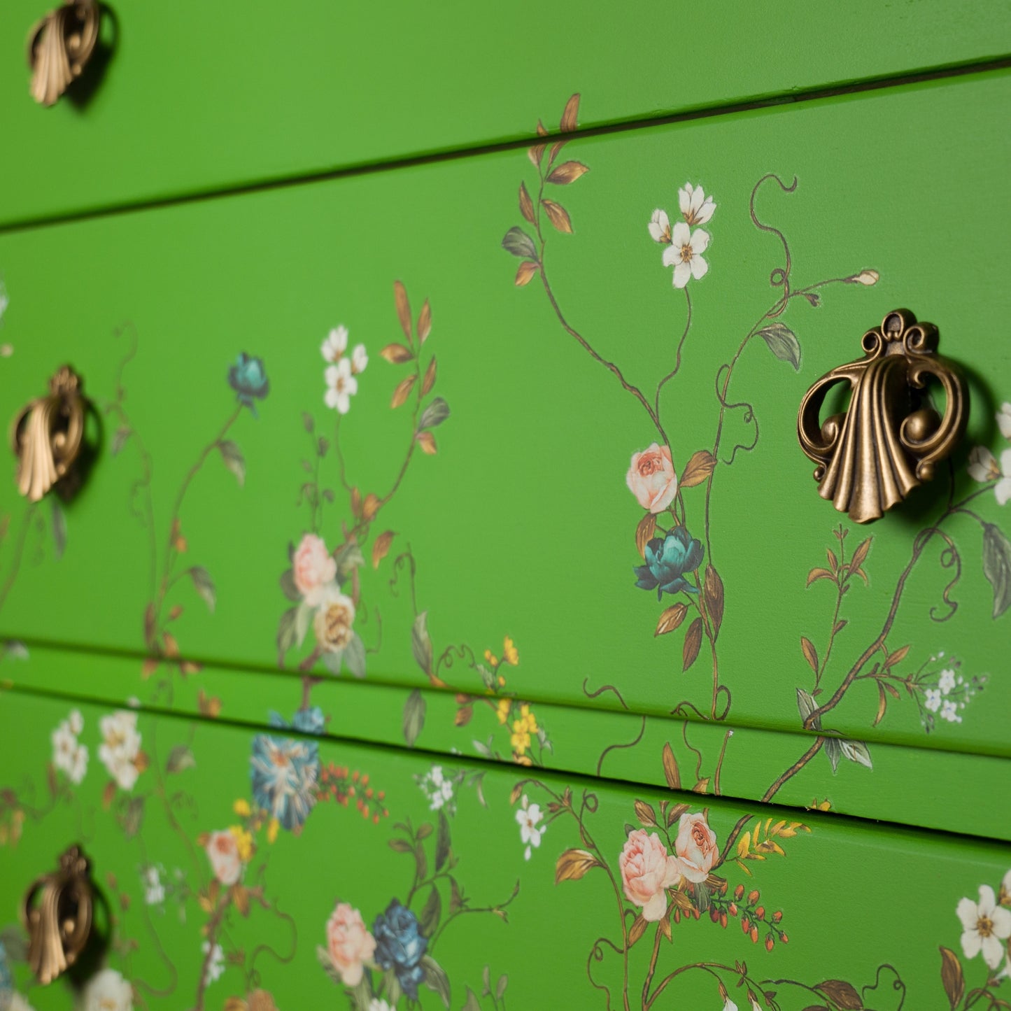 Upcycled Hand-Painted Vintage Chest of Drawers – Botanical Floral Design in Vibrant Green